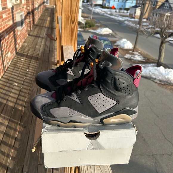Bordeaux 6s Size 10 - Picture 3 of 8